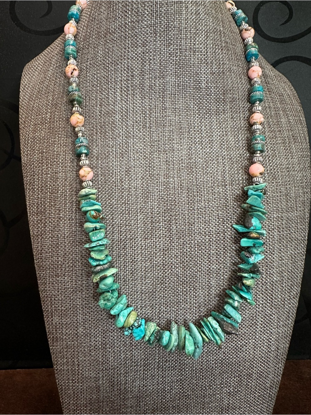 Turquoise Chip Bead Necklace with Pink Accent Beads